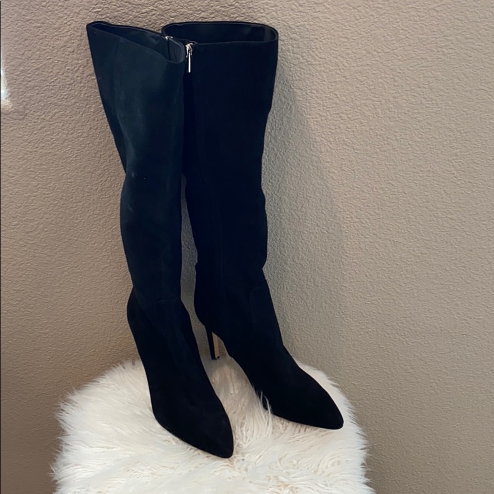 Knee high suede black boots
